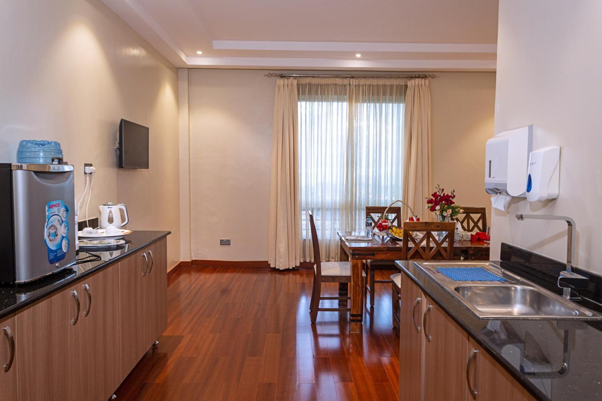 Three Steers Hotel Meru Zewnętrze zdjęcie