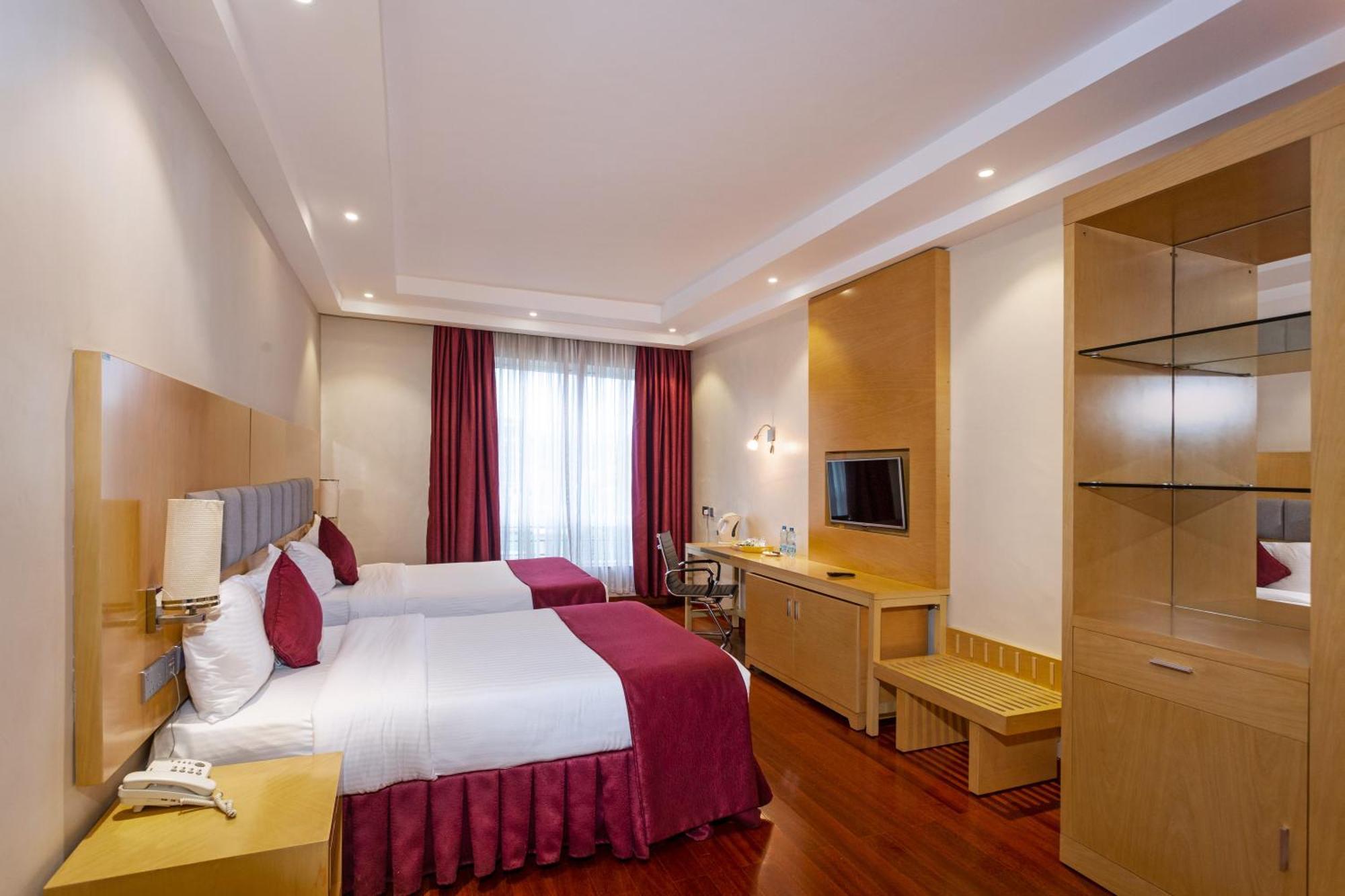 Three Steers Hotel Meru Zewnętrze zdjęcie