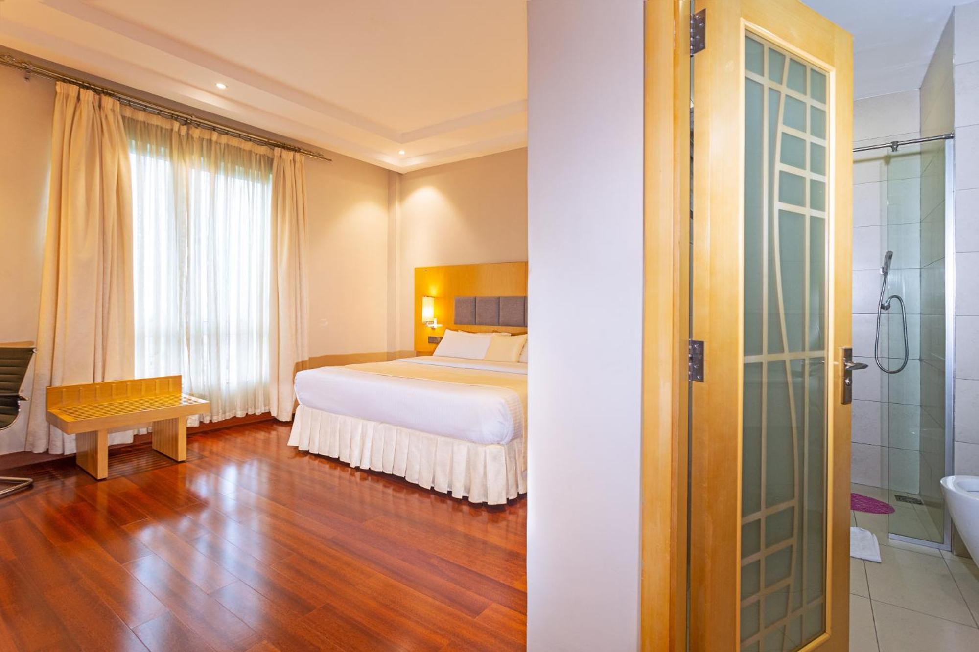 Three Steers Hotel Meru Zewnętrze zdjęcie