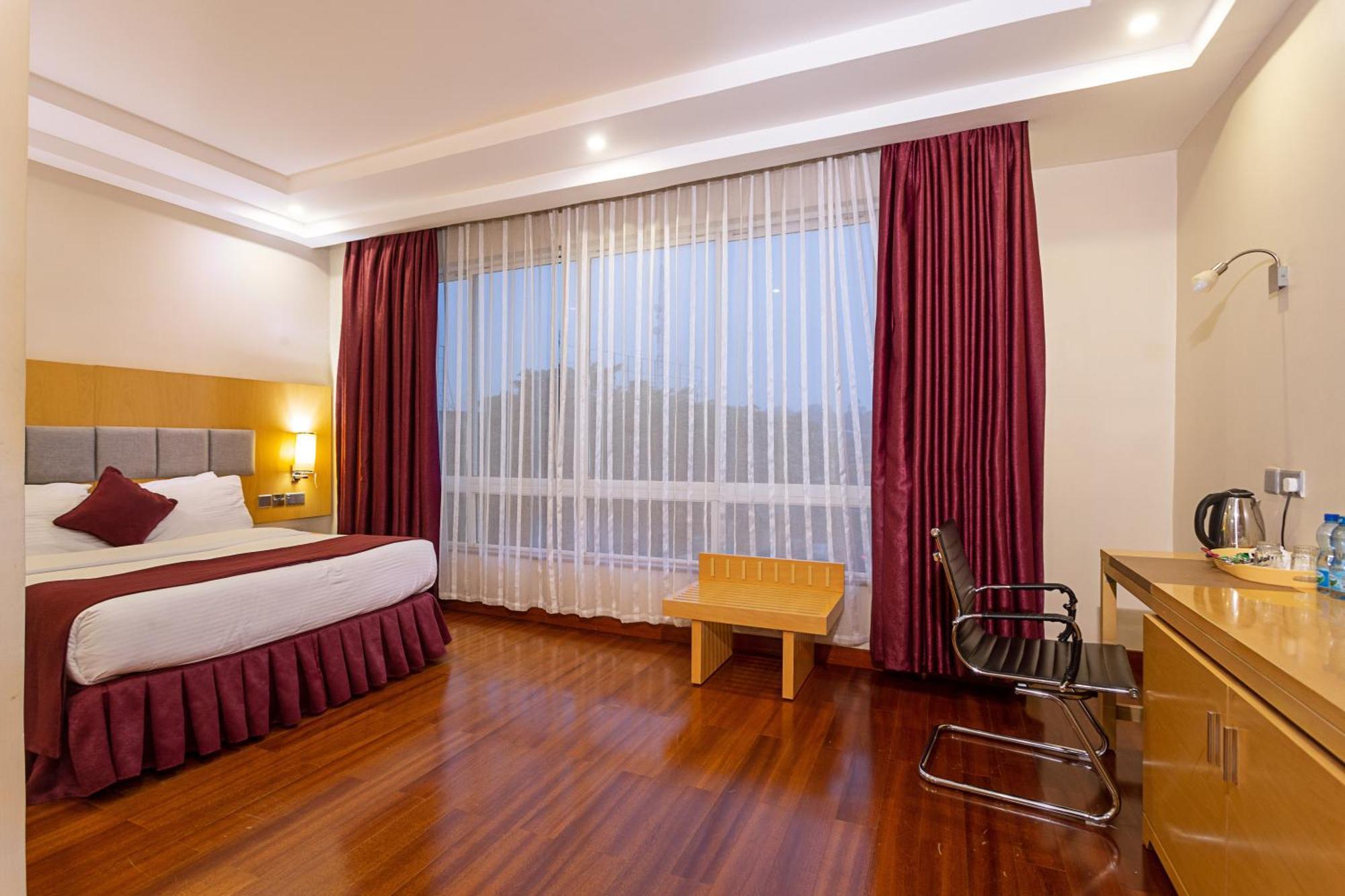 Three Steers Hotel Meru Zewnętrze zdjęcie