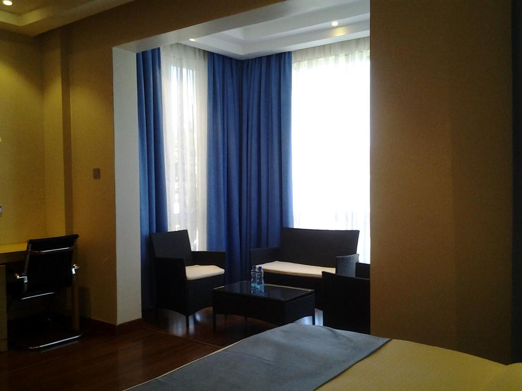Three Steers Hotel Meru Zewnętrze zdjęcie