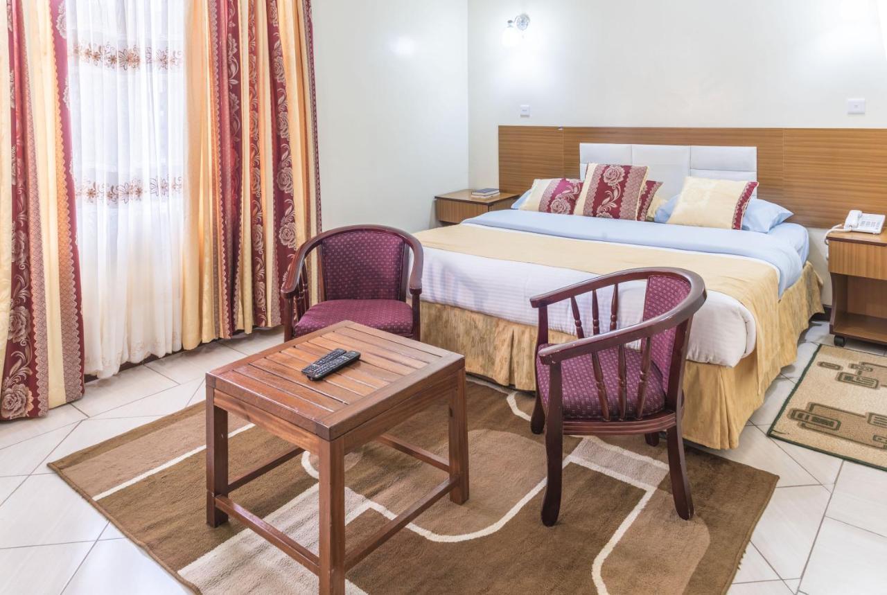 Three Steers Hotel Meru Zewnętrze zdjęcie
